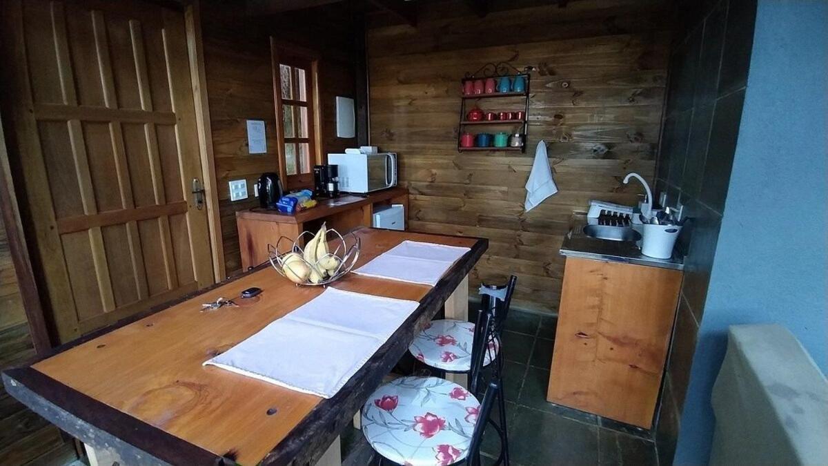 Chale Dos Tucanos- Parede De Vidro Com Linda Vista Campos do Jordão Eksteriør bilde