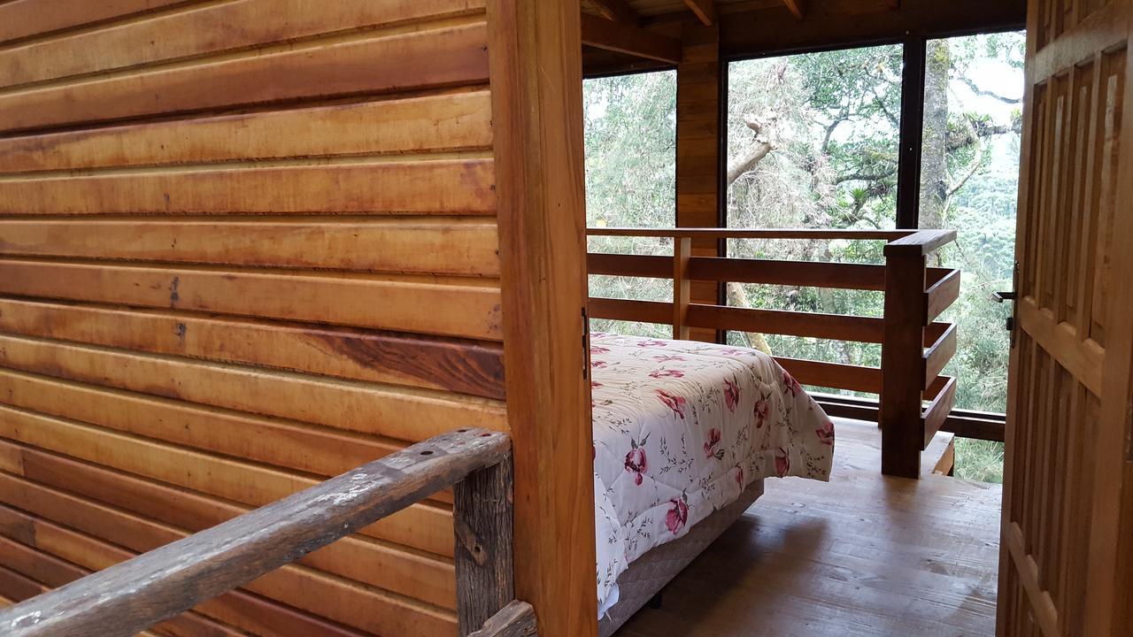 Chale Dos Tucanos- Parede De Vidro Com Linda Vista Campos do Jordão Eksteriør bilde